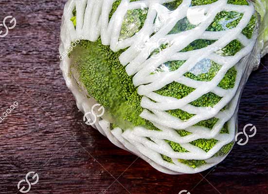 Broccoli packing machine