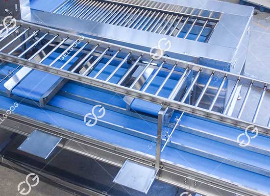 Eggplant sorting machine