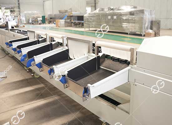 Zucchini sorting machine